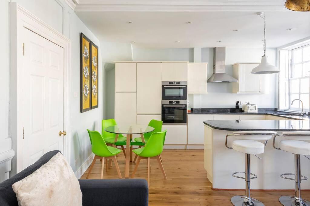 Beautiful Apartment, Incredible Central Location Bath Luaran gambar