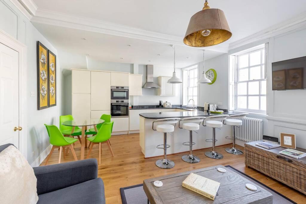 Beautiful Apartment, Incredible Central Location Bath Luaran gambar